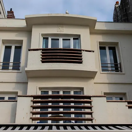 Le De La 埃特勒塔