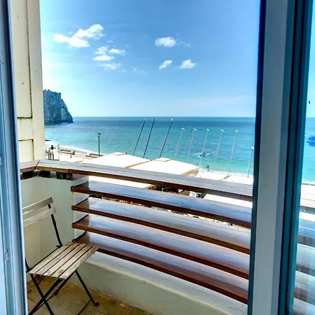 Le De La Guest house 2*